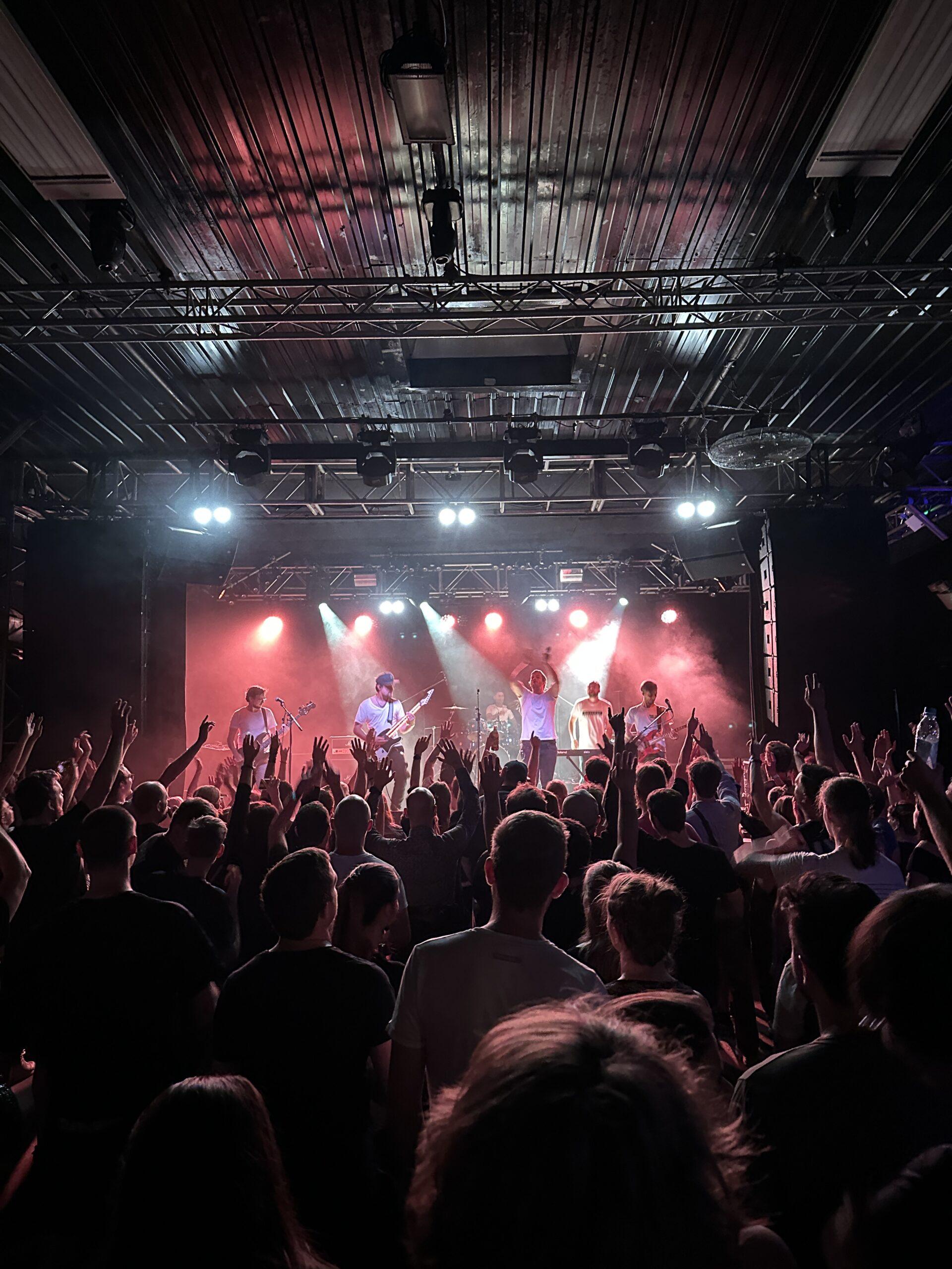 Clear Blue Sky Live-Konzert in Augsburg mit Publikum